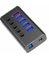רכזת USB 3.0 שחורה מאלומיניום עם 5 פורטים כחולים ואדומים וכפתורי הפעלה